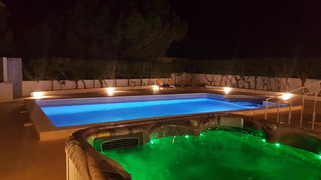 Sunset Villa By Laranjal Rentals أولوز داغوا المظهر الخارجي الصورة